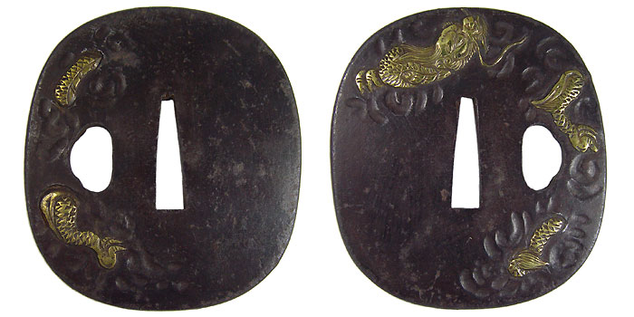 鉄地撫角型雲龍図鐔